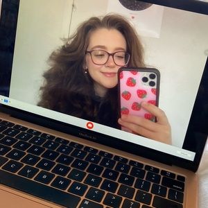 Meet your Posher, Natalie